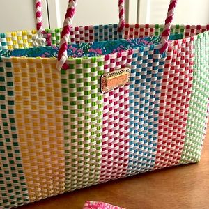 Lilly Pulitzer Woven Tote. NWT.